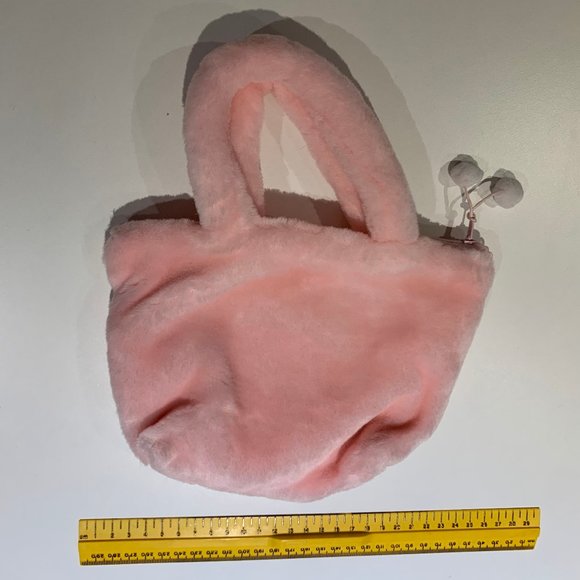 Hello Kitty Pink Fuzzy Bag - Picture 7 of 10